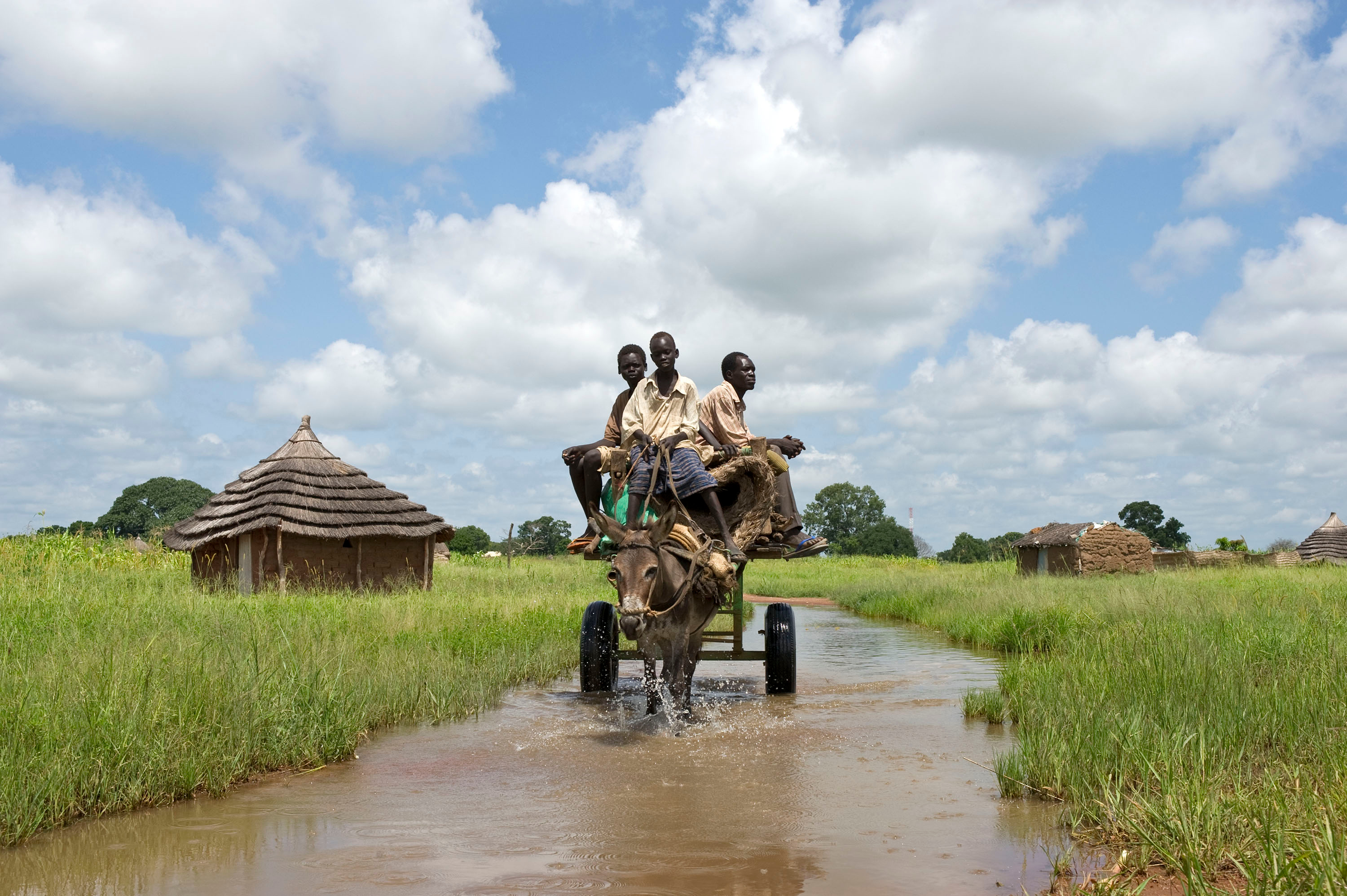 Disasters, Climate Change and Displacement: Regional dynamics of human mobility in West Africa