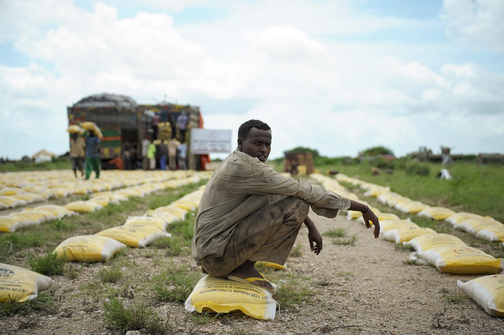 Human vs ‘natural’ causes of displacement: the relationship between conflict and disaster as drivers of movement